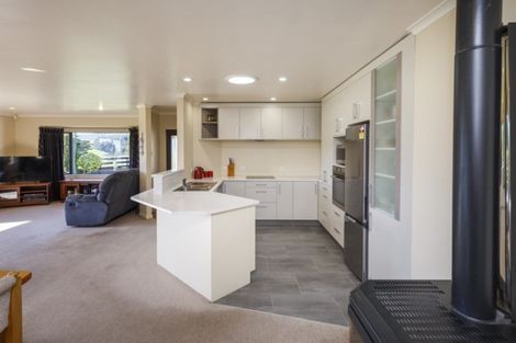 Photo of property in 32 Stoneleigh Lane, Aokautere, Palmerston North, 4471