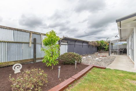 Photo of property in 13 Morgan Crescent, Levin, 5510