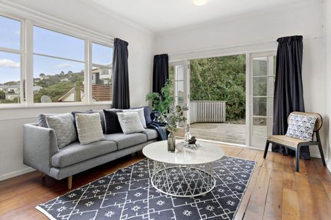 Photo of property in 45 Sutherland Road, Melrose, Wellington, 6023