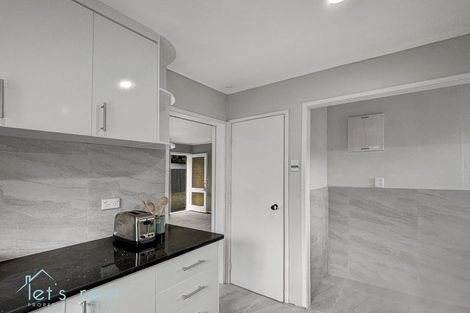 Photo of property in 2/21 Booker Place, Weymouth, Auckland, 2103