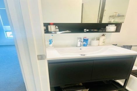 Photo of property in 10 Rara Lane, Manukau, Auckland, 2104