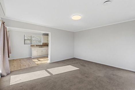 Photo of property in 2/94a Condell Avenue, Papanui, Christchurch, 8053