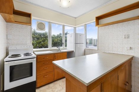 Photo of property in Iona Towers, 402/140 Abel Smith Street, Te Aro, Wellington, 6011