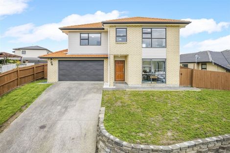 Photo of property in 13 Kokako Rise, Papakura, 2110
