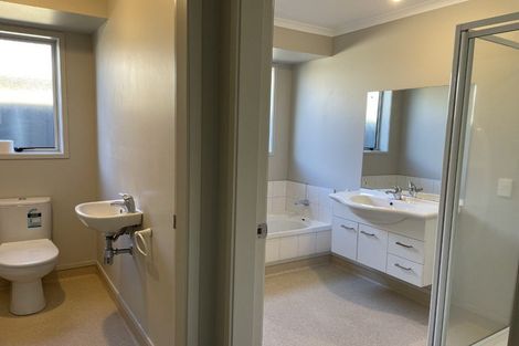 Photo of property in 17a Meeanee Road, Taradale, Napier, 4112