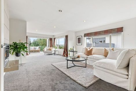Photo of property in 80c Golf Road, New Lynn, Auckland, 0600