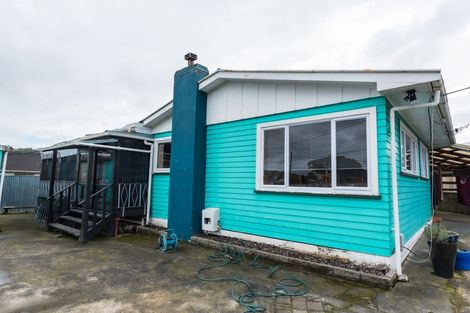 Photo of property in 3 Ruthven Road, Wainuiomata, Lower Hutt, 5014