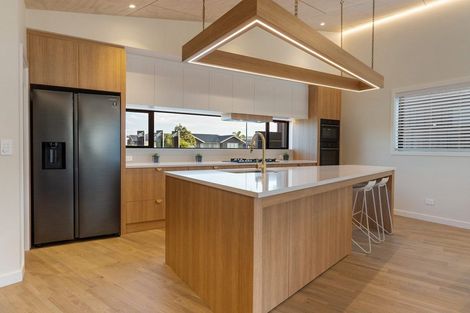 Photo of property in 115 The Boulevard, Papamoa Beach, Papamoa, 3118