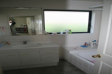 Photo of property in 35a Euston Street, Riccarton, Christchurch, 8041