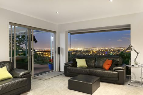 Photo of property in 39 Tawini Road, Titirangi, Auckland, 0604