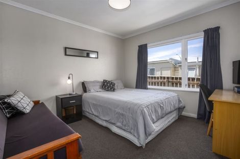 Photo of property in 8 Kapiti Crescent, Titahi Bay, Porirua, 5022