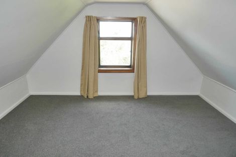 Photo of property in 1 Hawkhurst Road, Lyttelton, 8082