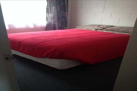 Photo of property in 2/222 The Esplanade, Island Bay, Wellington, 6023