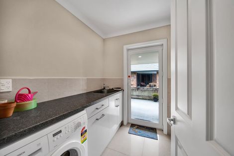 Photo of property in 38 Manawapou Road, Hawera, 4610