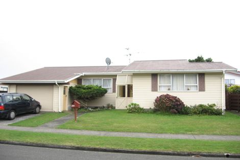 Photo of property in 20 Edgecombe Street, Newlands, Wellington, 6037