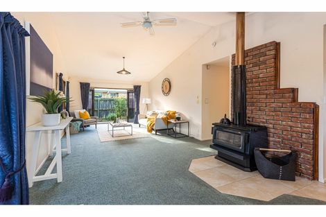 Photo of property in 9 Stopforth Street, Woodend, 7610