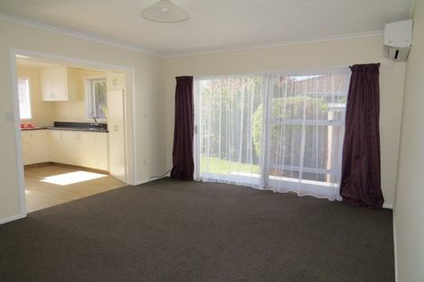 Photo of property in 2/12 Wanstead Place, Woolston, Christchurch, 8062