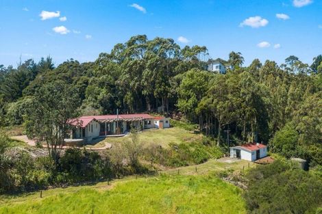 Photo of property in 90 Cedar Terrace, Stanmore Bay, Whangaparaoa, 0932