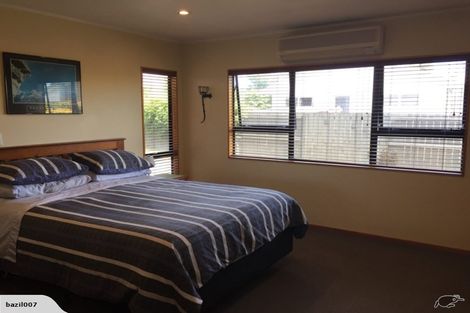 Photo of property in 22 Dover Road, St Andrews, Hamilton, 3200