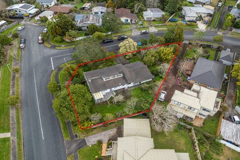 Photo of property in 1 Denver Avenue, Sunnyvale, Auckland, 0612