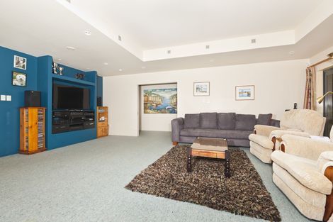 Photo of property in 16 Cairn Way, Te Kamo, Kamo, 0185