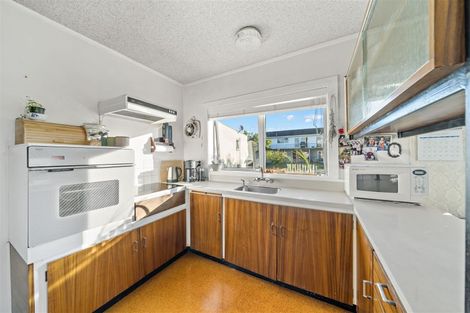 Photo of property in 1/5 Brown Street, Hauraki, Auckland, 0622