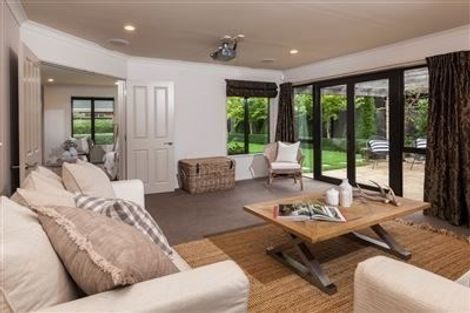 Photo of property in 19 Hemingway Place, Spencerville, Christchurch, 8083