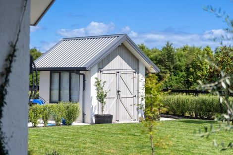 Photo of property in 25 Mike Smith Drive, Cambridge, 3434