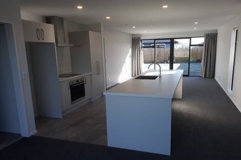 Photo of property in 10/21 Blakes Road, Belfast, Christchurch, 8051