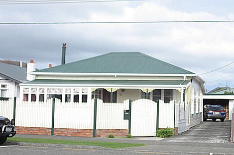 Photo of property in 10 Pilmuir Street, Hutt Central, Lower Hutt, 5010