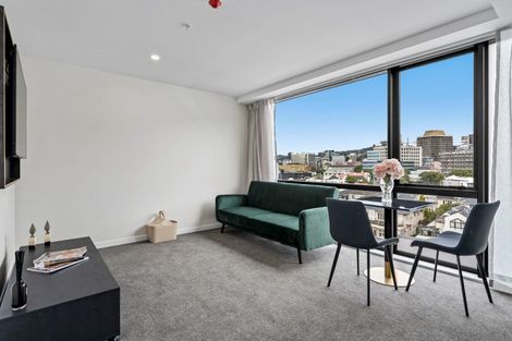 Photo of property in Proximity Apartment Hotel, 804/172 Thorndon Quay, Pipitea, Wellington, 6011