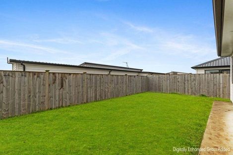 Photo of property in 55 Clarks Beach Road, Clarks Beach, 2122