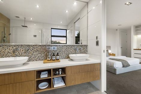 Photo of property in 48a Sunny Brae Crescent, Westmere, Auckland, 1022