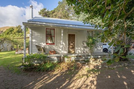 Photo of property in 83 Mangaone North Road, Hautere, Otaki, 5582