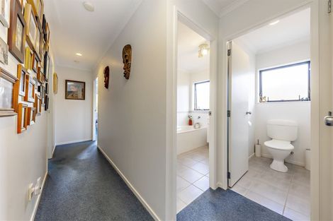 Photo of property in 126 Dominion Road, Papakura, 2110