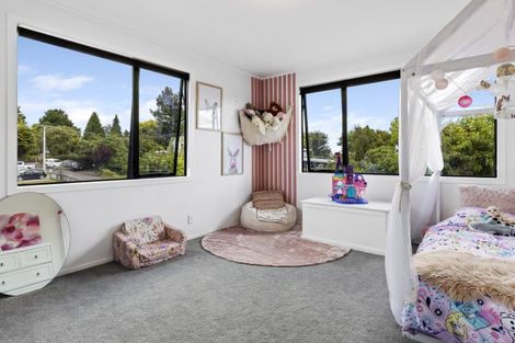 Photo of property in 1 Norfolk Road, Waipahihi, Taupo, 3330