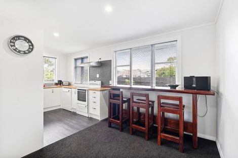 Photo of property in 5 Mason Street, Moera, Lower Hutt, 5010