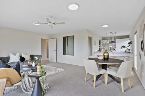 Photo of property in 1/43 Sungrove Rise, Sunnyvale, Auckland, 0612