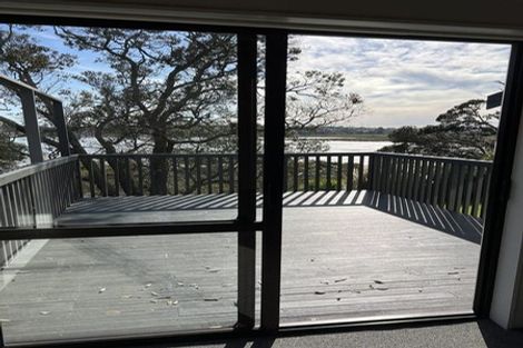 Photo of property in 1/55 Beresford Street, Bayswater, Auckland, 0622