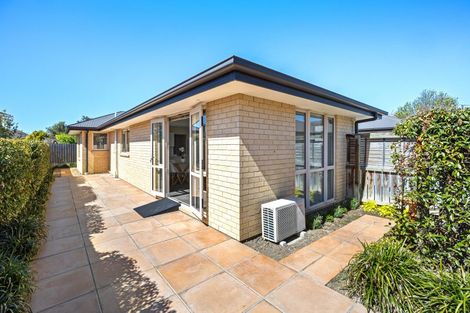 Photo of property in 3/34 Avonhead Road, Avonhead, Christchurch, 8042