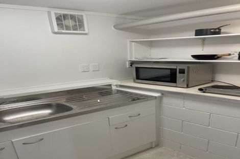 Photo of property in 12 Saratoga Avenue, Herne Bay, Auckland, 1011