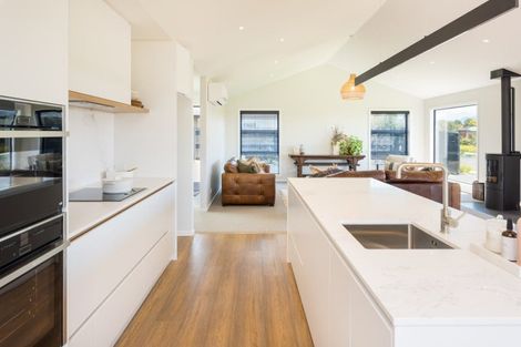 Photo of property in 30 Nikau Drive, Redwoodtown, Blenheim, 7201