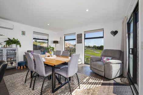 Photo of property in 31 Ridge Drive, Omokoroa, 3114