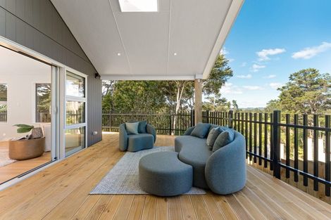 Photo of property in 43 Chamberlain Road, Massey, Auckland, 0614