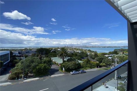 Photo of property in 402/19 Rawene Road, Birkenhead, Auckland, 0626