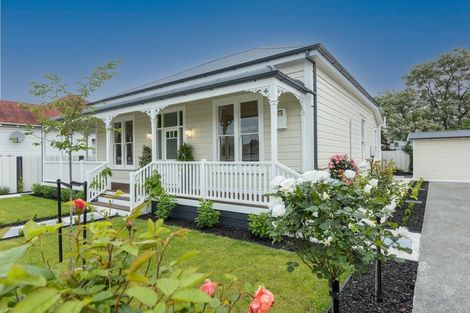 Photo of property in 402 Avenue Road West, Hastings, 4122