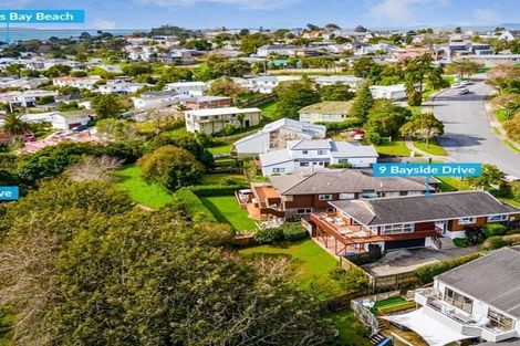 Photo of property in 9 Bayside Drive, Browns Bay, Auckland, 0630