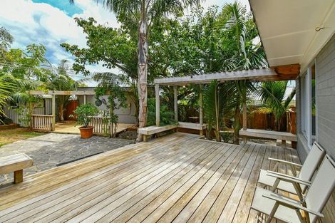 Photo of property in 25 Garden Terrace, Pukekohe, 2120