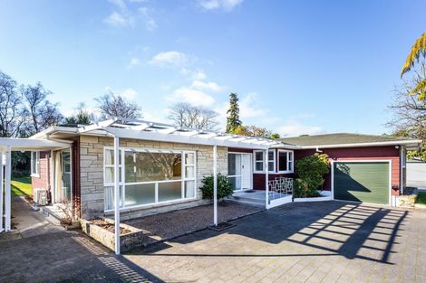 Photo of property in 28 Ngamotu Road, Taupo, 3330