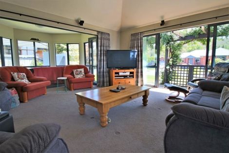 Photo of property in 30 Albert Drive, Clyde, 9330